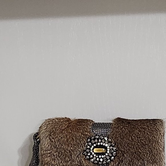 Sondra Roberts Metal Mesh Wristlet With Genuine Rabbit Fur And Stones - Picture 9 of 10